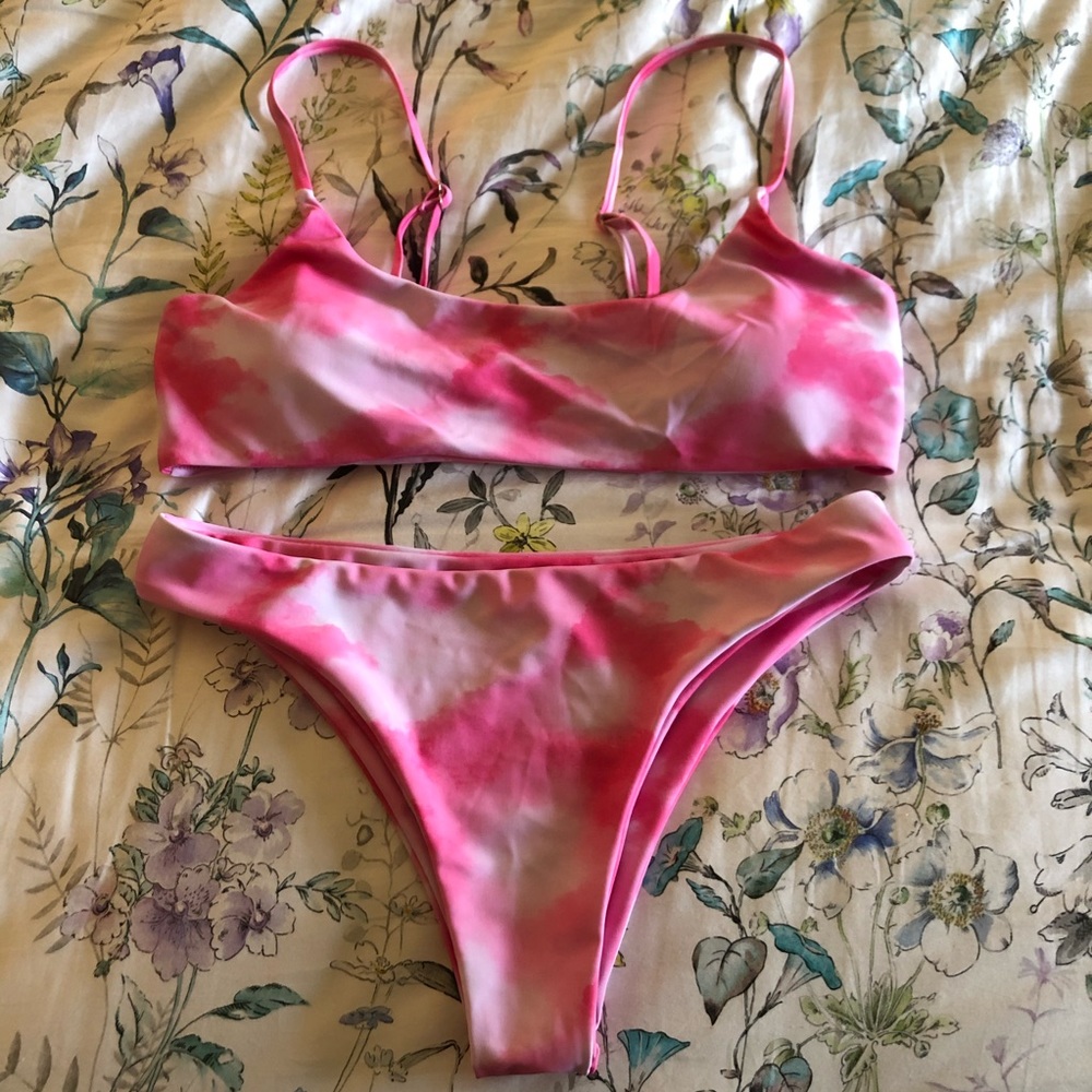 Pink tie dye bikini never worn